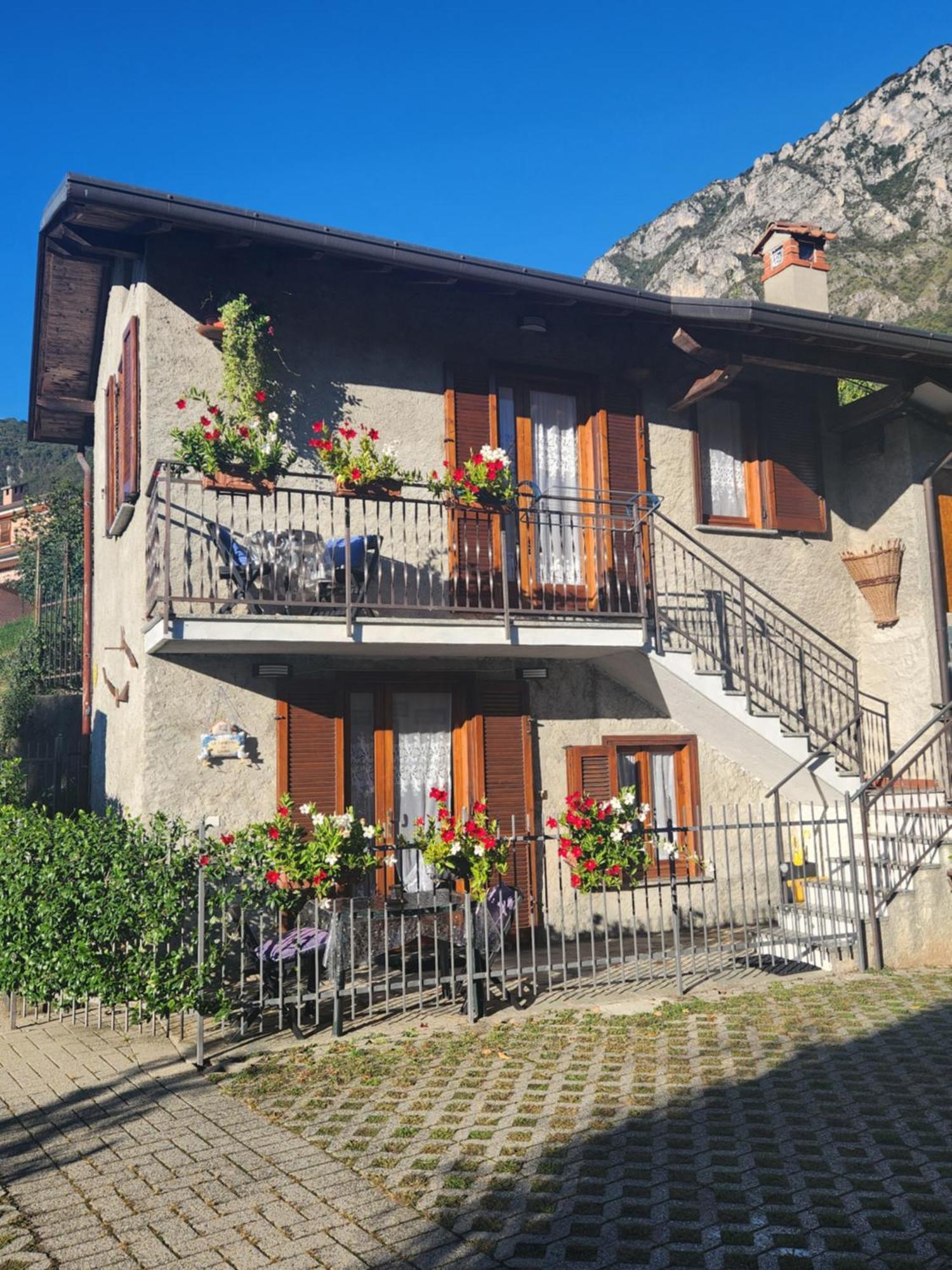 Laura'S Cottage With Lake View, Detached, 5 Kilometers From Varenna Льєрна Екстер'єр фото